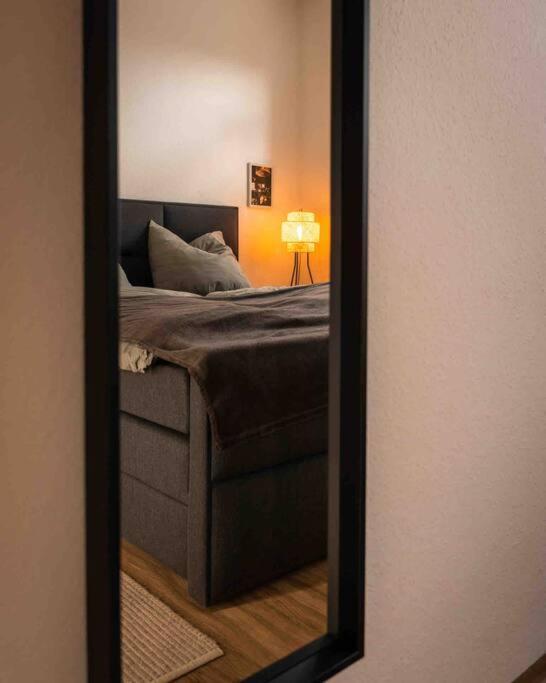 Ferienwohnung Bali Style Mit High Speed Wlan Und Gratis Parkplatz Gera Eksteriør bilde